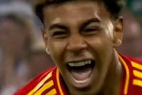 九游下载-内马尔在IG比赛中夺冠，出色防守引发热议！